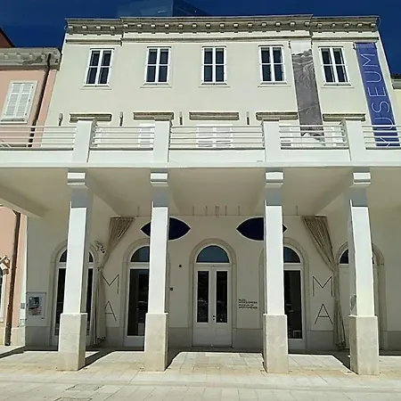 App Dalia Losinj Apartamento *