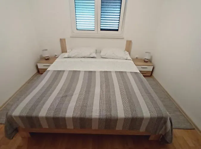 App Dalia Losinj Apartamento Mali Lošinj